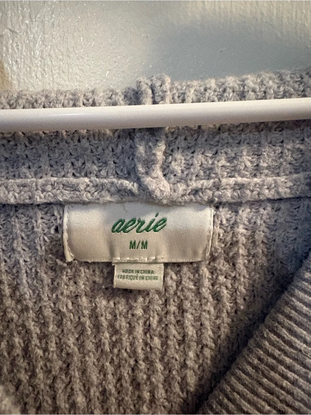 Aerie Cozy Gray V-Neck Women’s Sweater